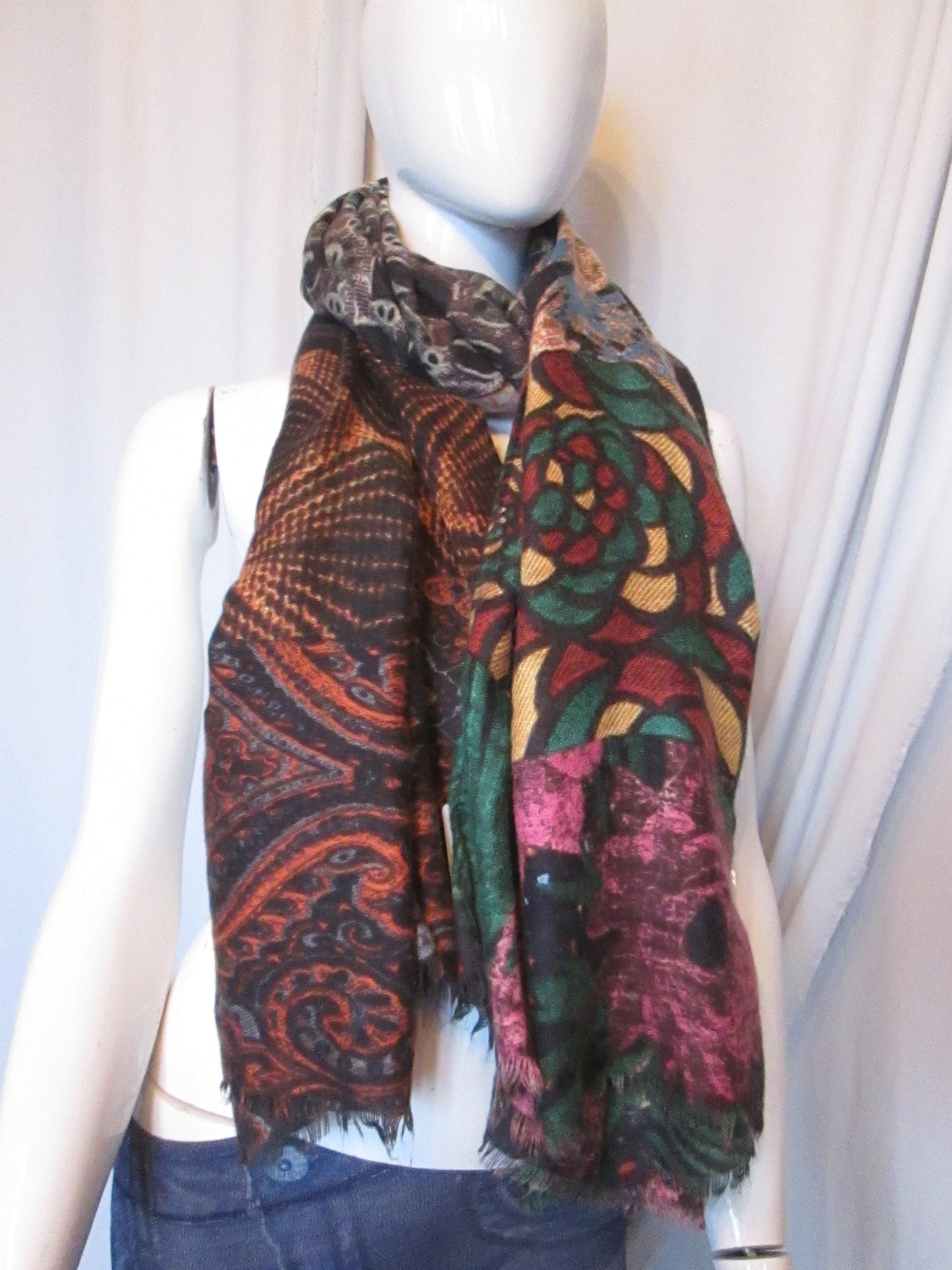 Echarpe DESIGUAL modèle patch tejidos print bufanda 42V10123