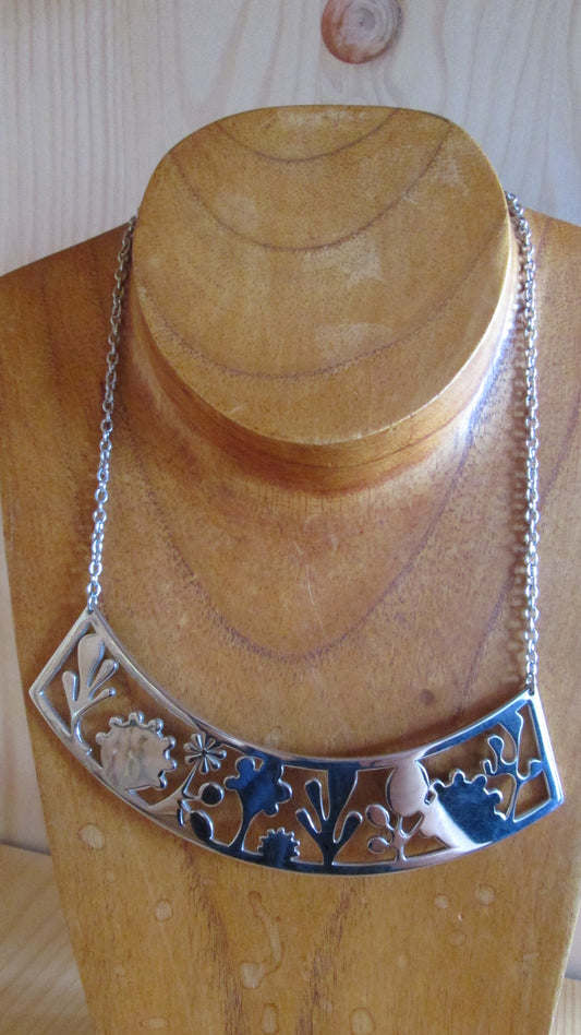 collier Rouge Petit Pois modèle « le jardin N° 5 »