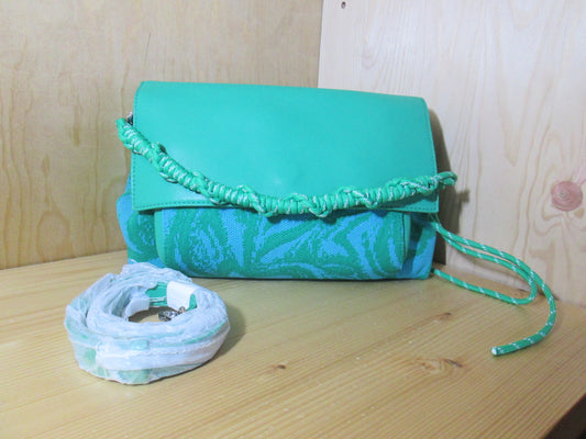 Sac DESIGUAL modèle half logo venecia 13V1125