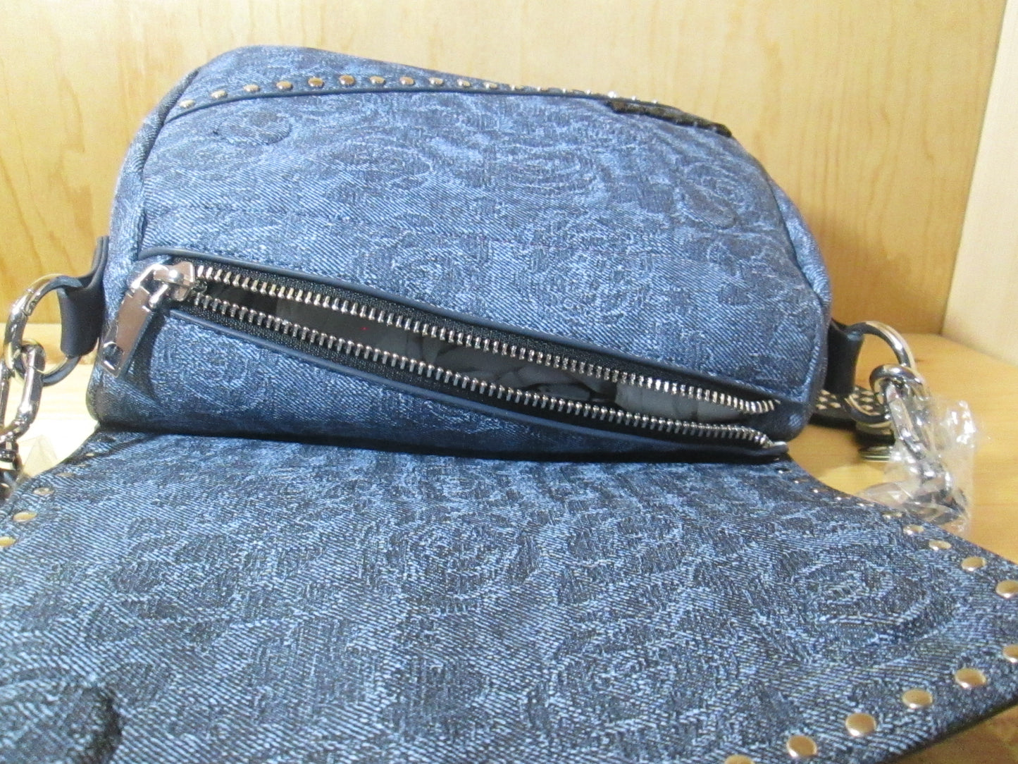 Sac DESIGUAL modèle mickey jean clous 18V1125