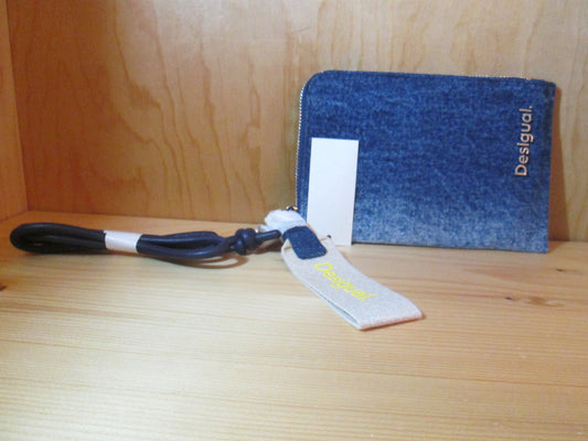 Porte-monnaie /pochette / Portefeuille / Porte téléphone modèle 45V1125