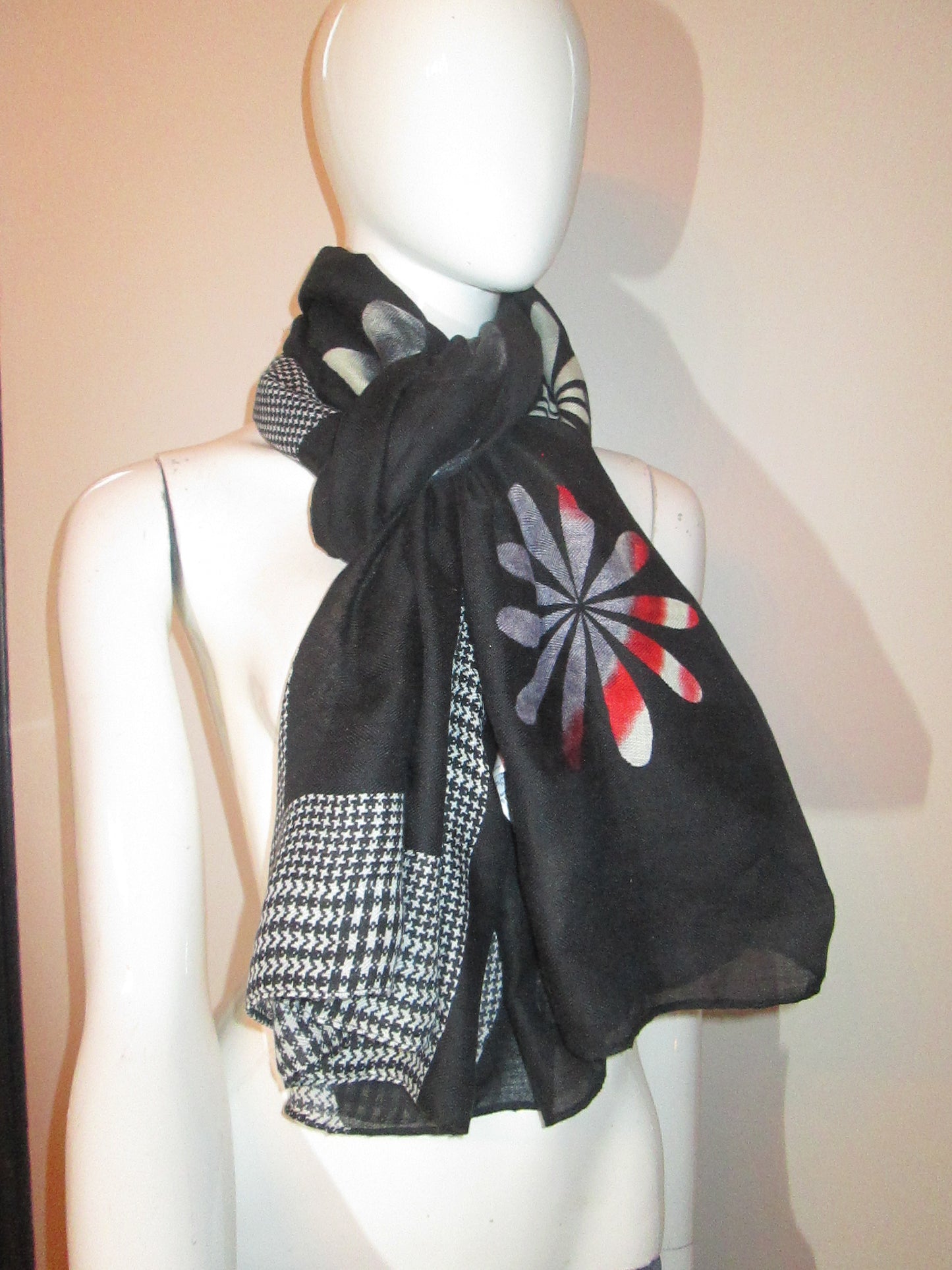Foulard DESIGUAL modèle 1V1225