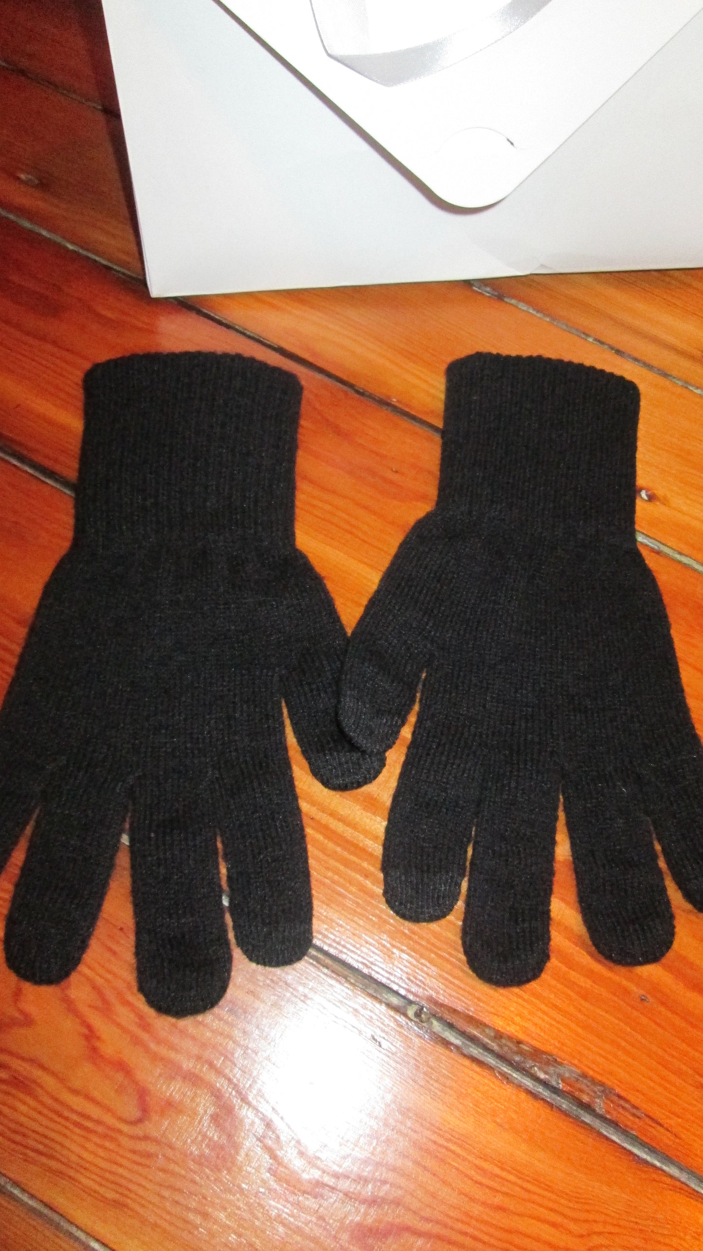 gants DESIGUAL modèle 42V1325