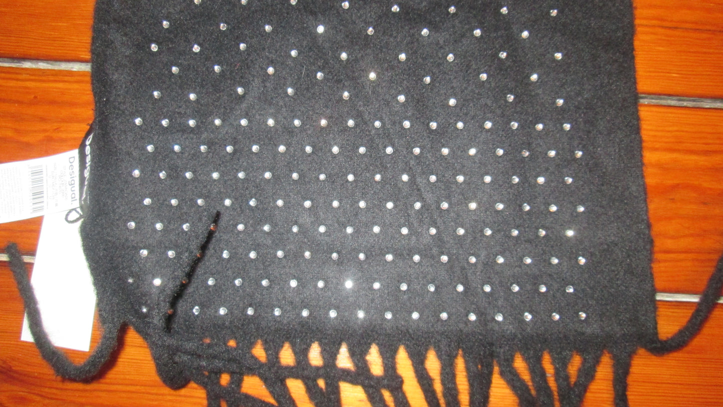 echarpe DESIGUAL modèle 42V1325