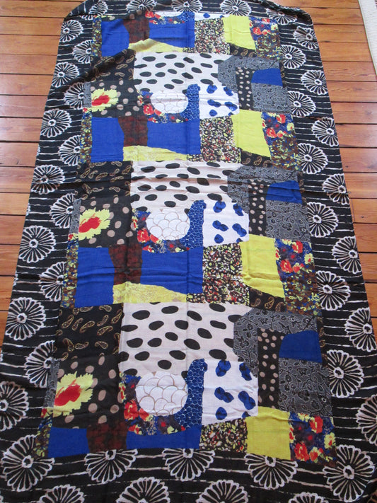 foulard DESIGUAL modèle patch rectangle 66V1625