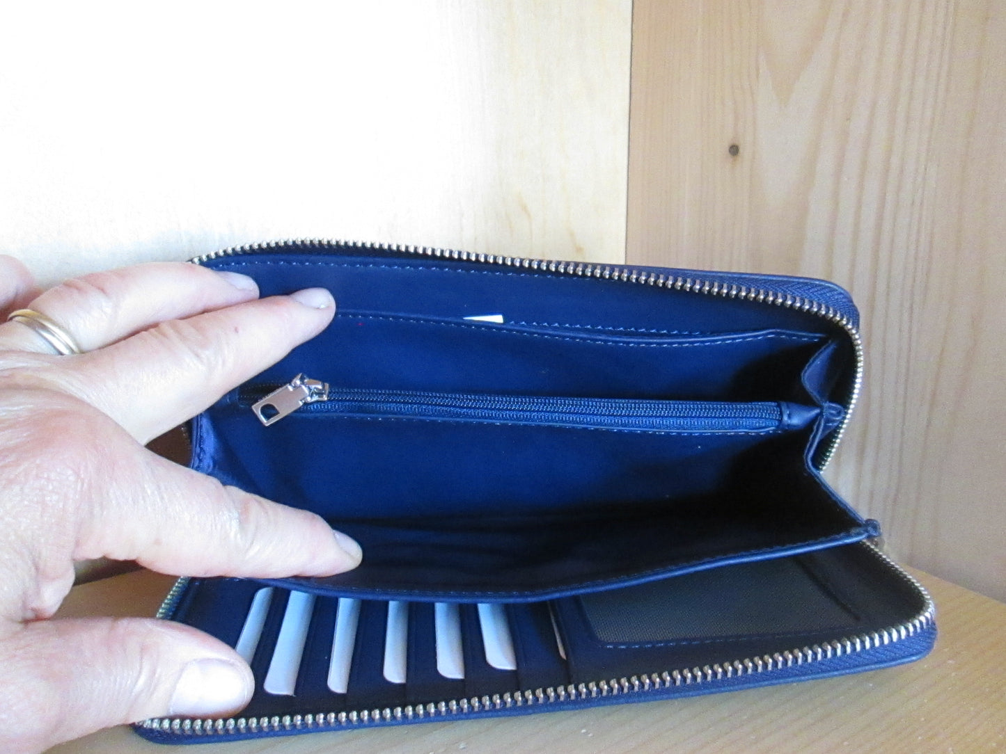 Portefeuille DESIGUAL modèle à fleurs