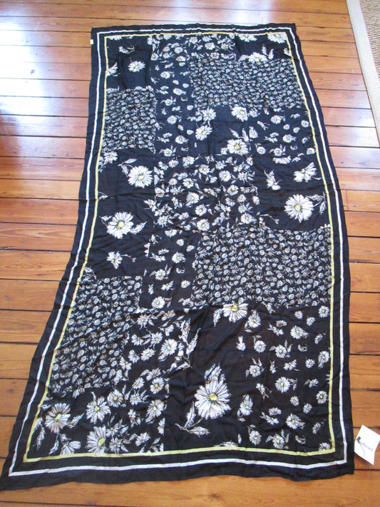 Foulard Desigual modèle mixing flower 39V1625