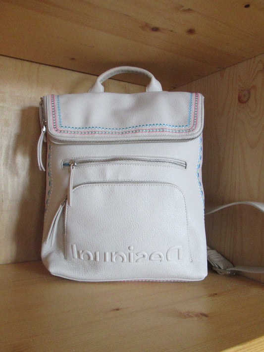 SAC / Sac à dos DESIGUAL modèle 51V1625