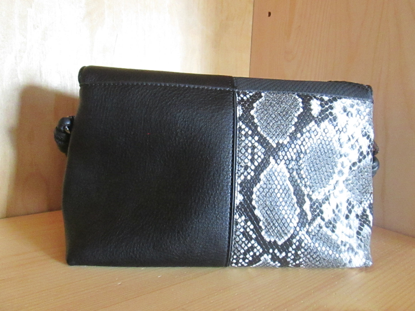 Sac DESIGUAL modèle polka vénécia 50V1625