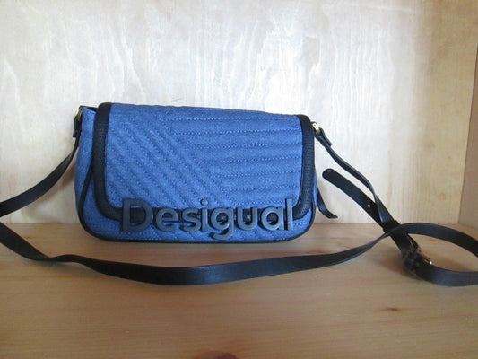 Sac DESIGUAL modèle 60V1625