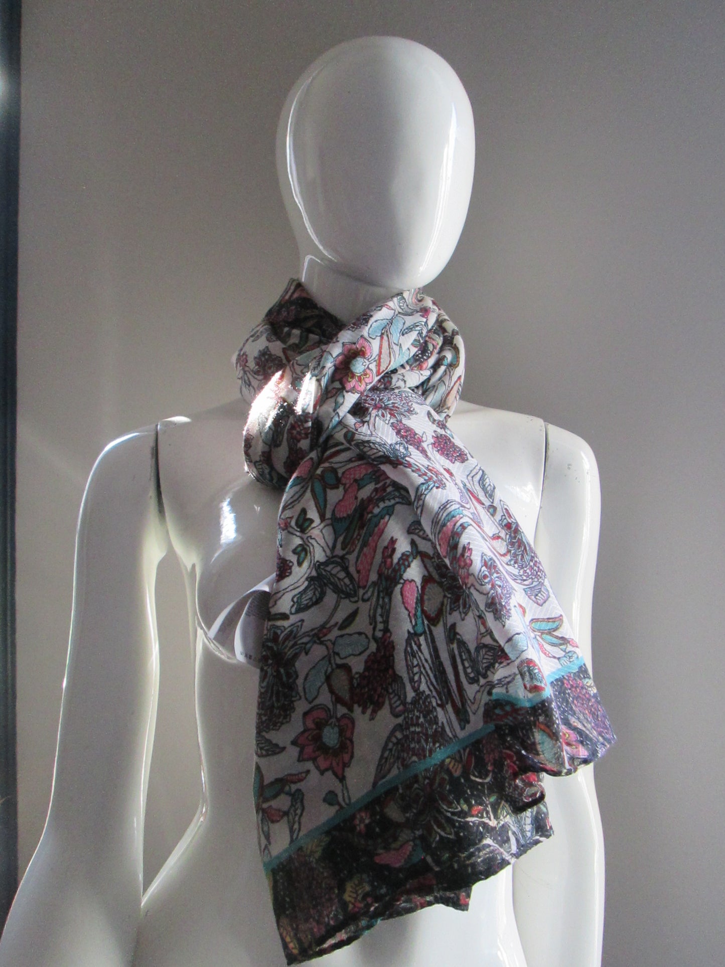 Foulard DESIGUAL modèle 67V1625