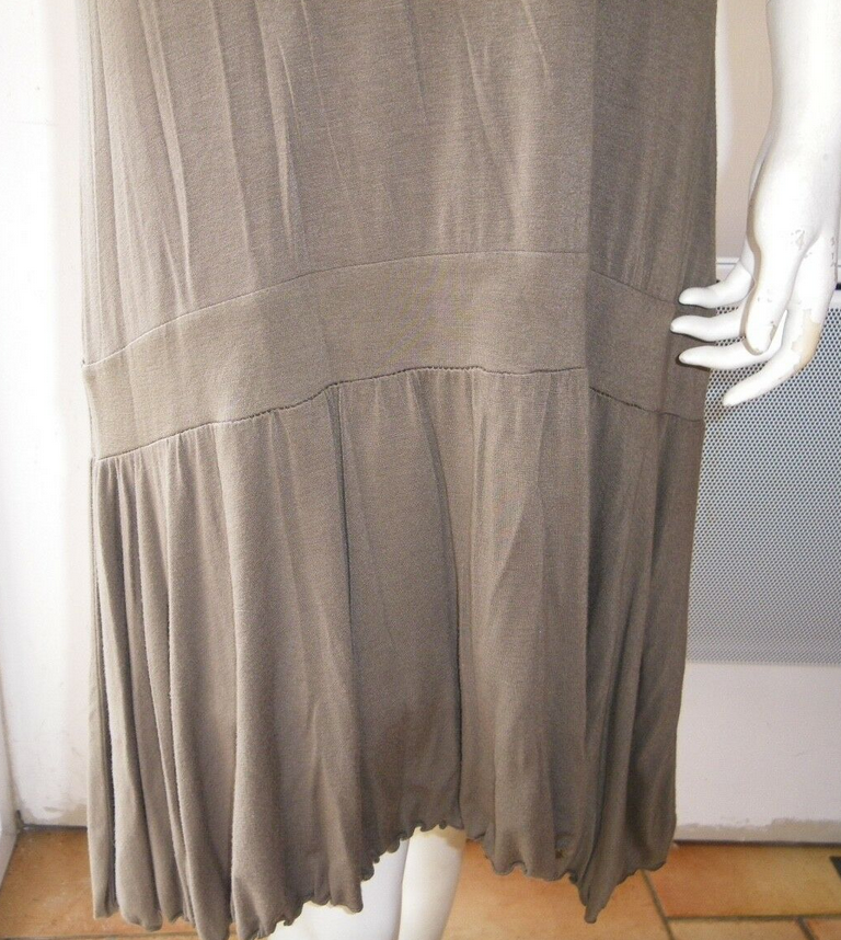 Robe modèle SQ 30118