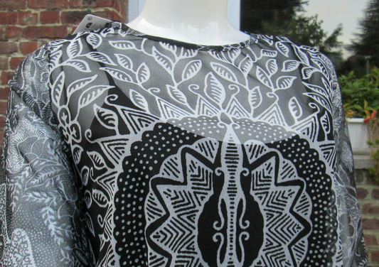 Blouse DESIGUAL MODELE DIJON 94EN14721