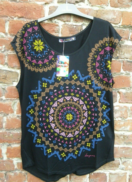 TEE SHIRT DESIGUAL modèle MAR DE PLATA JLB171219