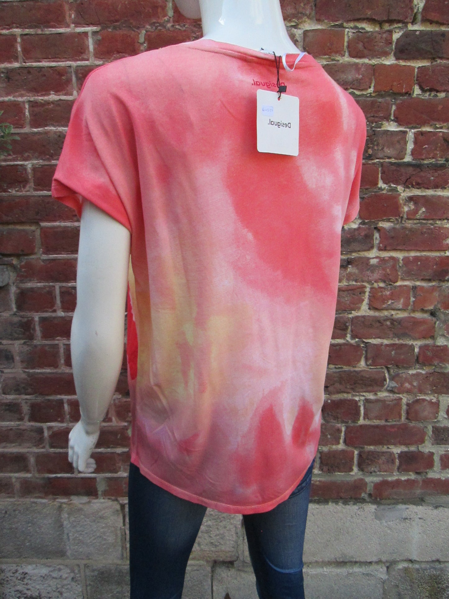 Tee shirt modèle RED FLOWERS 60V1522