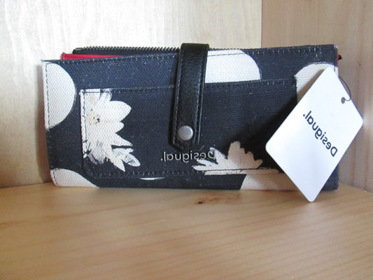 Portefeuille DESIGUAL modèle Night garden pia 18V14222