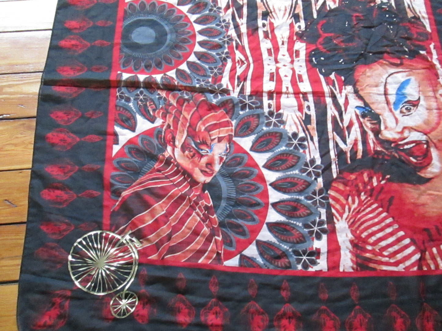 Foulard DESIGUAL modèle DR10417