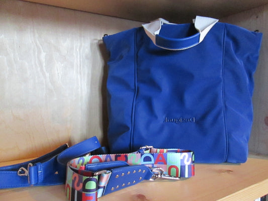 Sac / Sac à dos ordinateur DESIGUAL modèle 79V11023