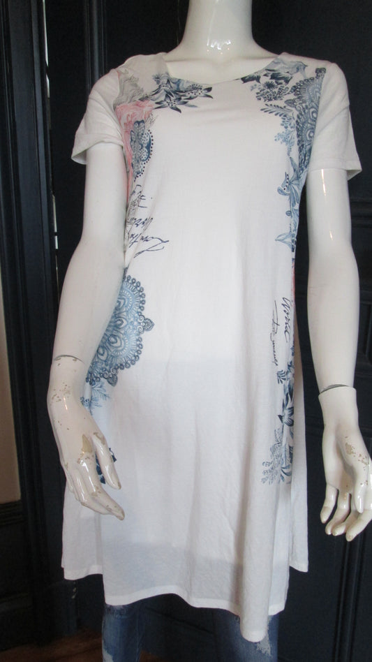 Robe desigual modèle Vilo 100V1922