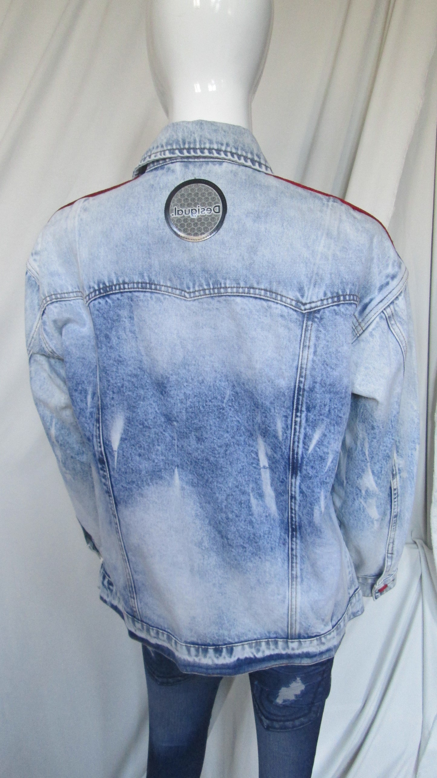 Veste / Blouson DESIGUAL modèle 22V14222