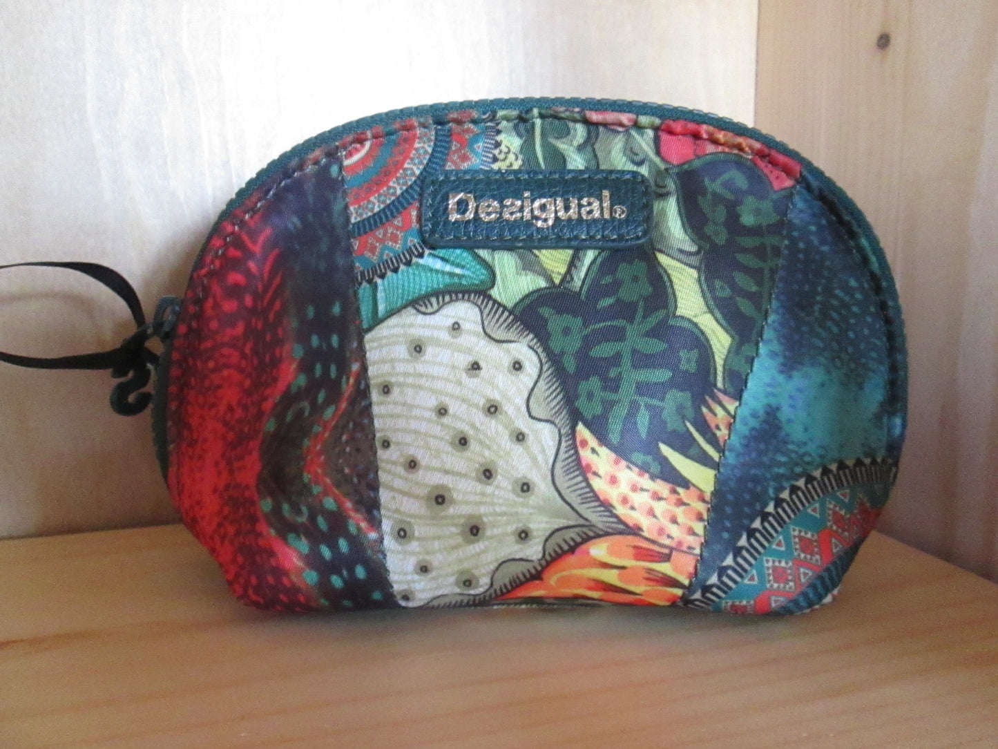 Trousse à maquillage DESIGUAL  modèle 83V9922