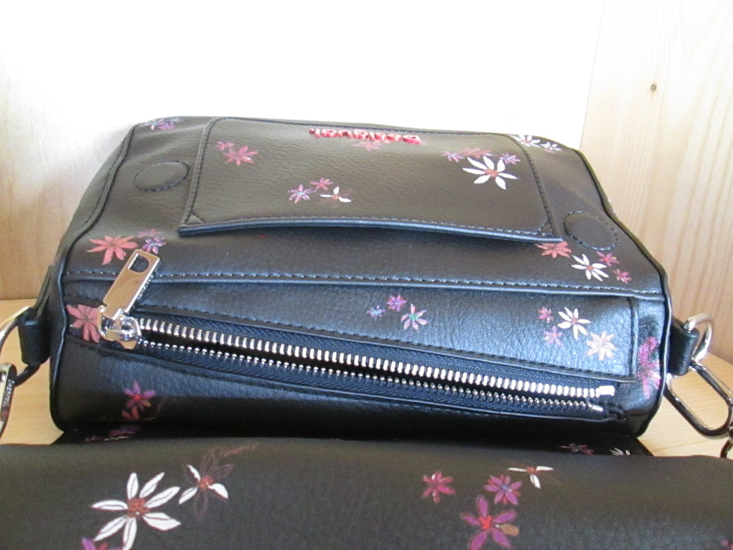 Sac DESIGUAL MODÈLE Petit sac fleurs 8V1923