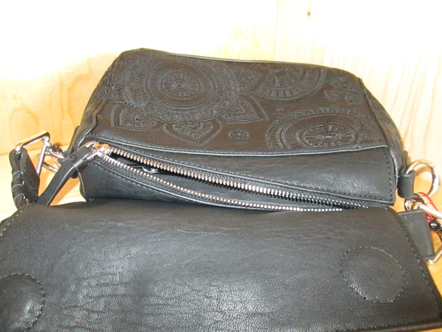 Sac DESIGUAL Doyle à rabat asymétrique 36V1125