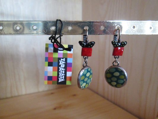 Boucles d’oreilles Taratata modèle : » cadeaux N° 63 »