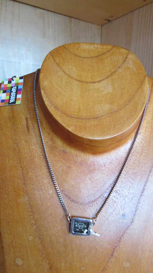 Collier Taratata modèle » ÉCOLE N° 105 »