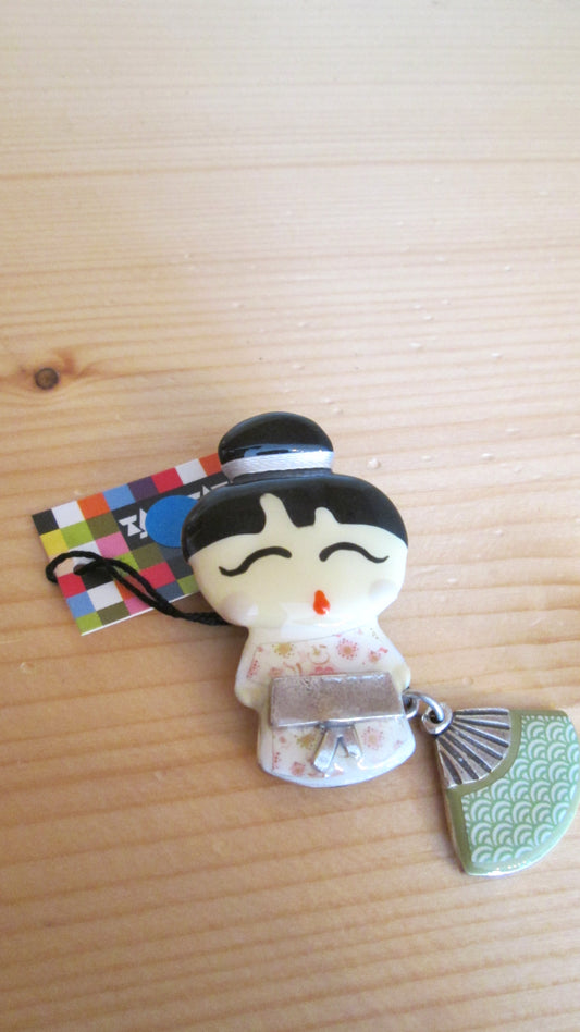 broche Taratata modèle « chinoise à l’éventail vert N° 162 »