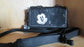 Sac / Portefeuille DESIGUAL modèle Clous Mickey  84V1625