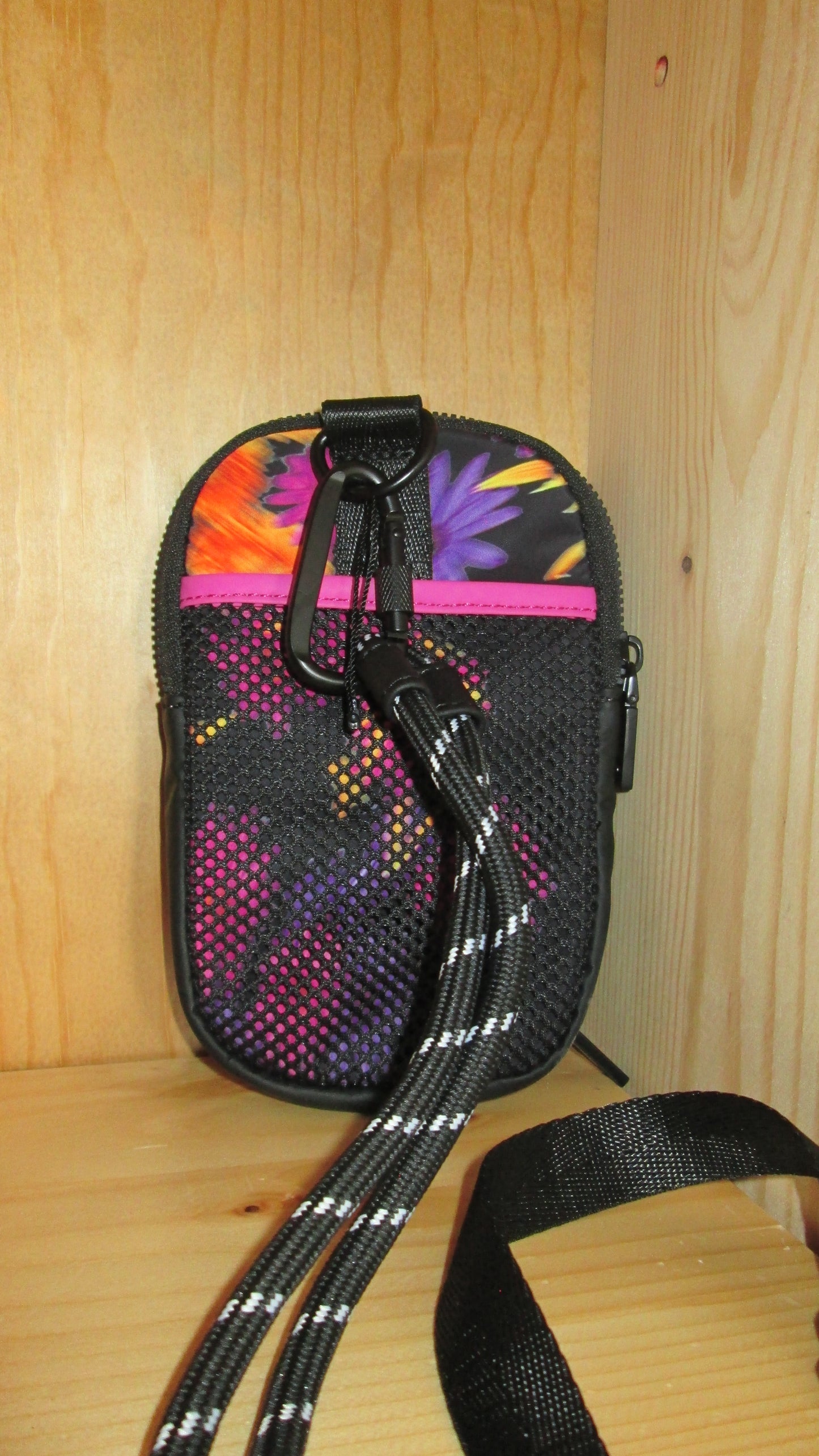 Sac porte téléphone DESIGUAL  modèle 47V1624