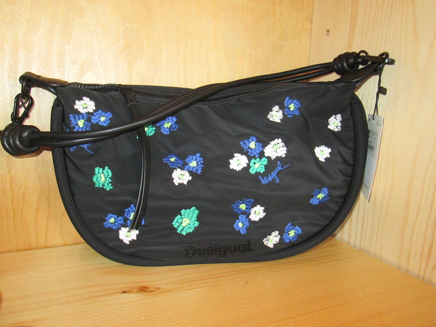 Sac DESIGUAL modèle FLORI Flannel KUWAIT 2V1824