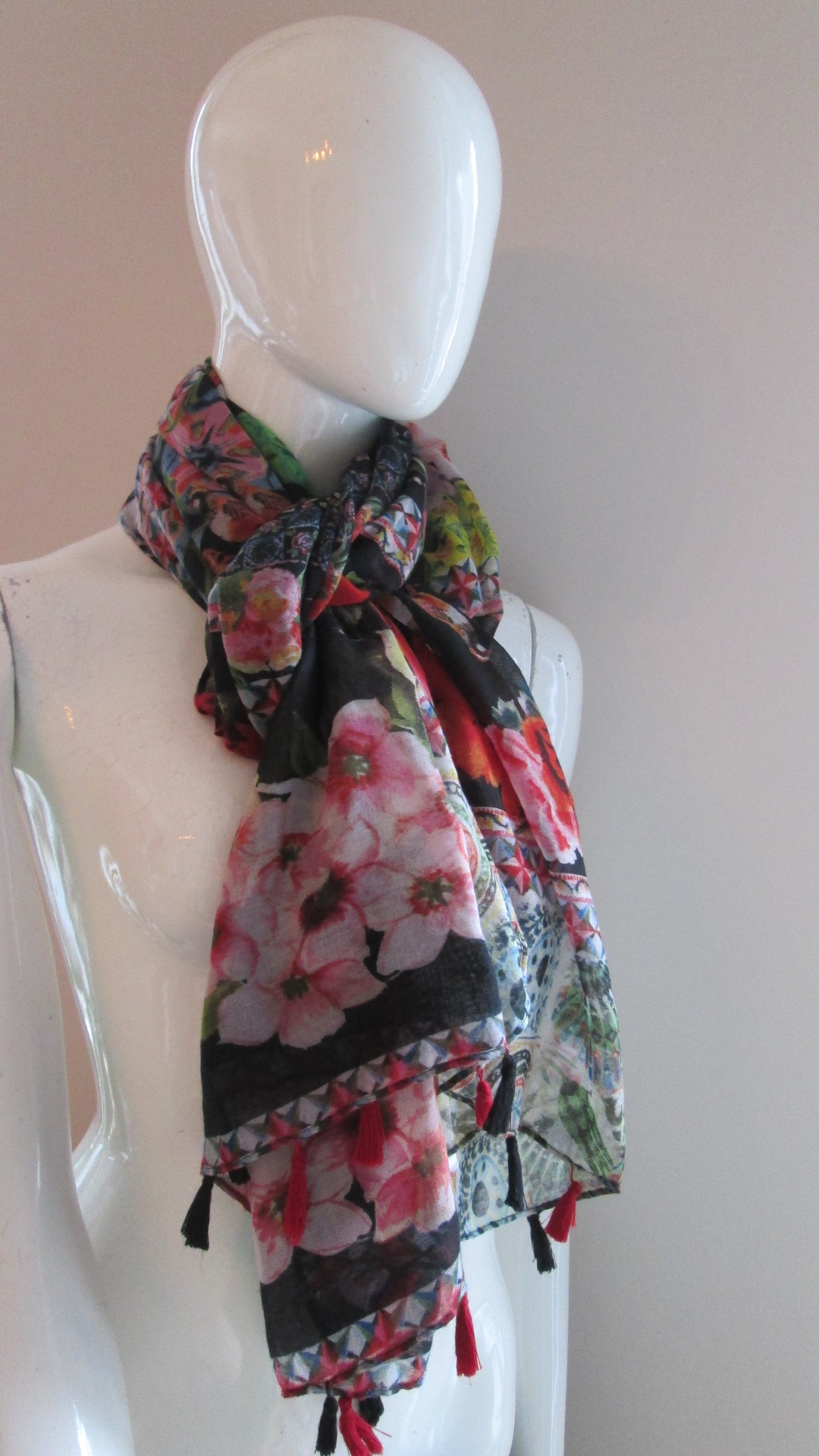 foulard Desigual modèle 18V1824