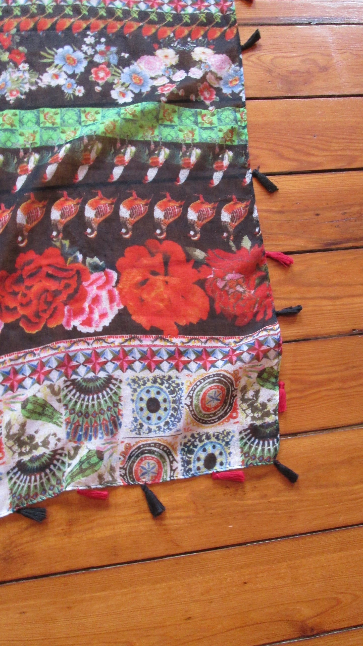 foulard Desigual modèle 18V1824