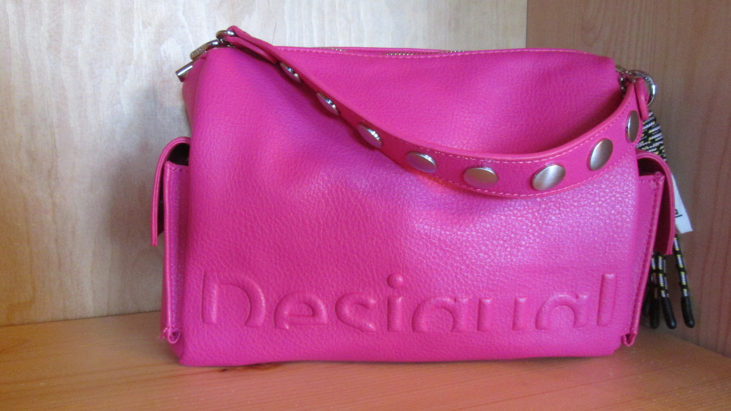 Sac DESIGUAL modèle demi logo 12V11024