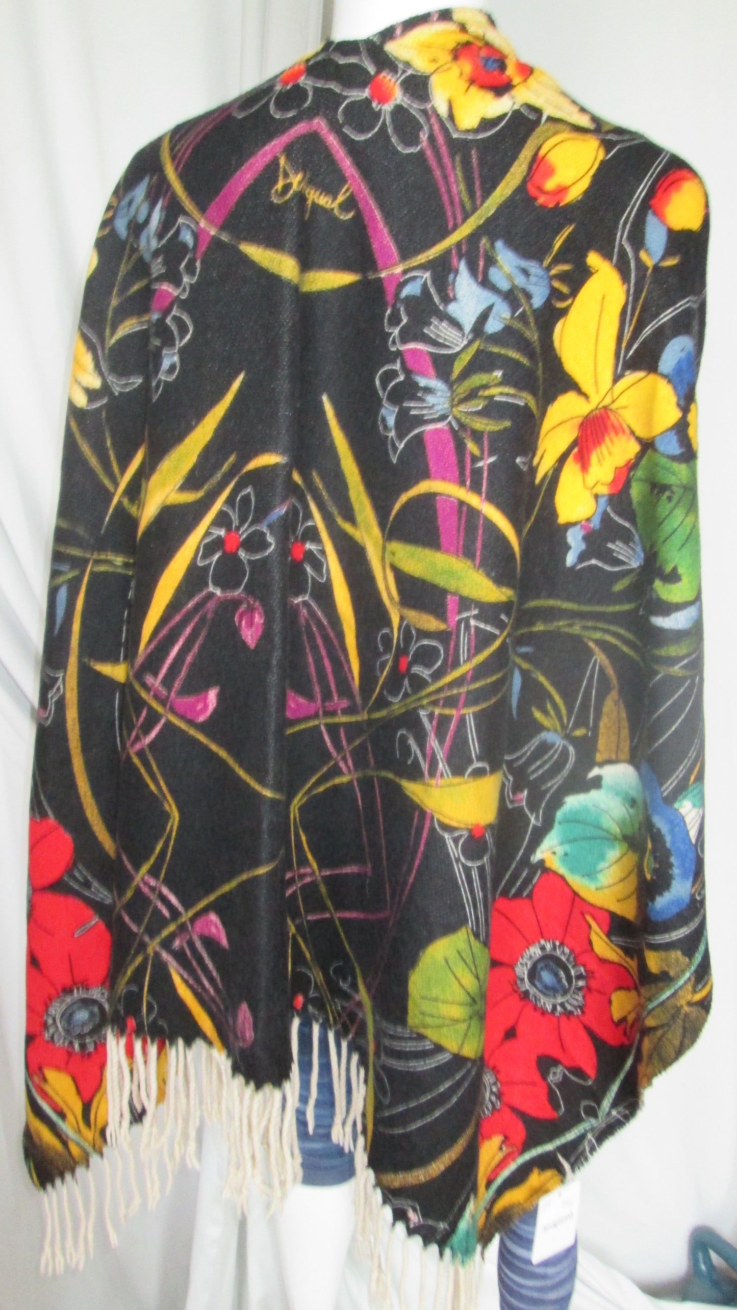 Poncho /cape DESIGUAL modèle 75V1124