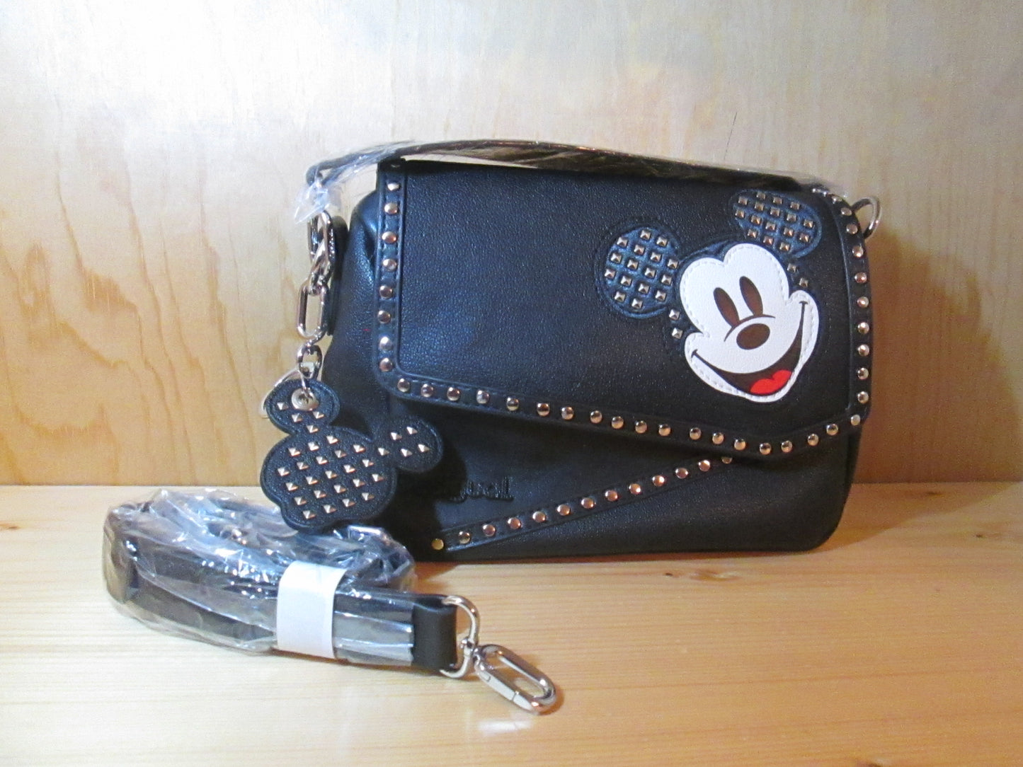 Sac DESIGUAL modèle mickey clous 85V151124