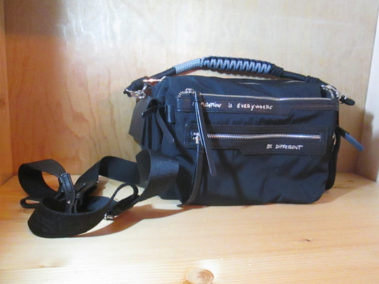 Sac DESIGUAL NOIR modèle midsize pocket 46V1125