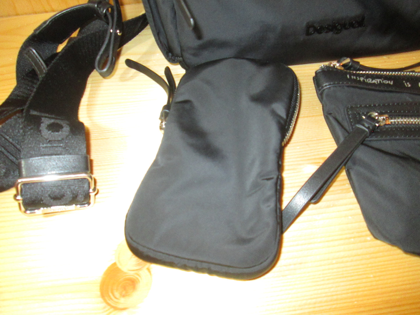 Sac DESIGUAL NOIR modèle midsize pocket 46V1125