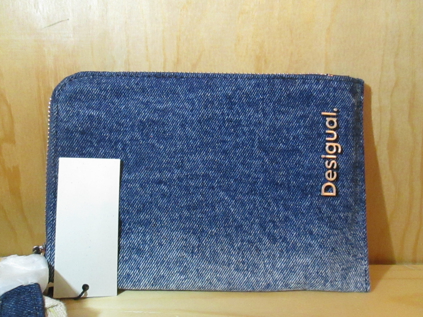 Porte-monnaie /pochette / Portefeuille / Porte téléphone modèle 45V1125