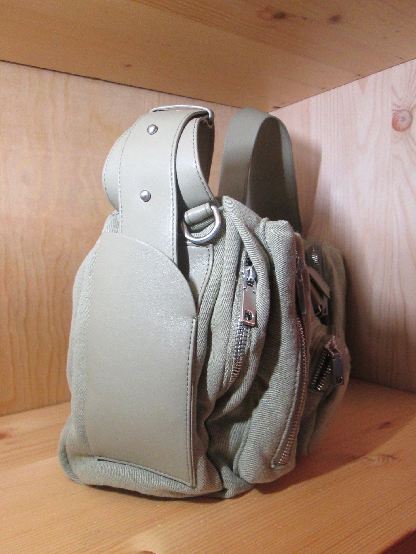 Sac DESIGUAL modèle L multipoches 68V1125