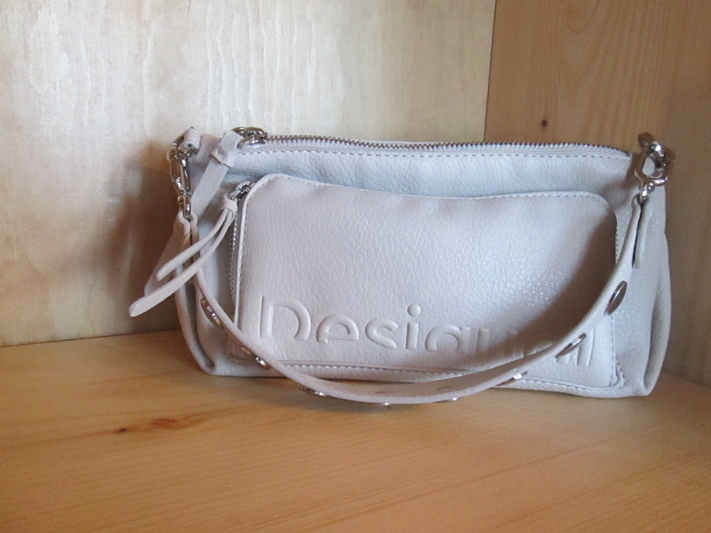 Sac DESIGUAL modèle hall logo urus 49V1325