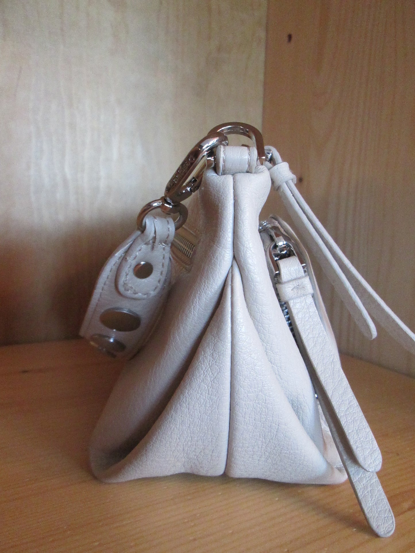 Sac DESIGUAL modèle hall logo urus 49V1325