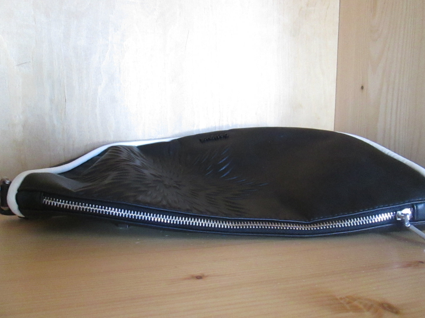 Sac DESIGUAL modèle ovale étoile 69V1325