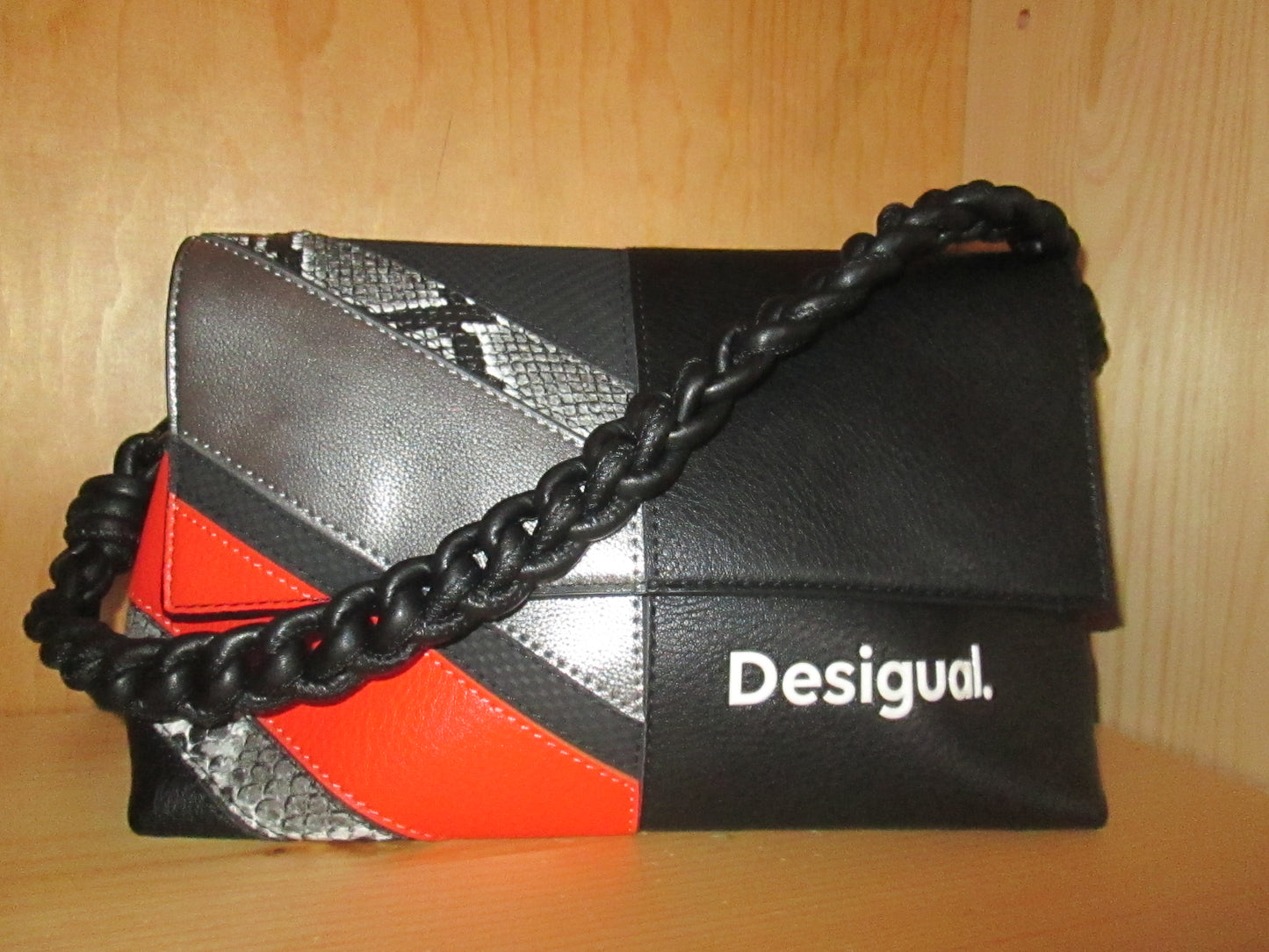 Sac DESIGUAL modèle polka vénécia 50V1625