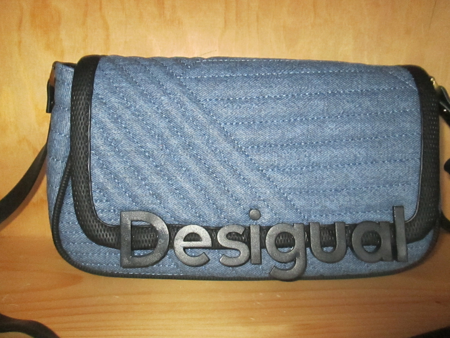 Sac DESIGUAL  modèle 60V1625