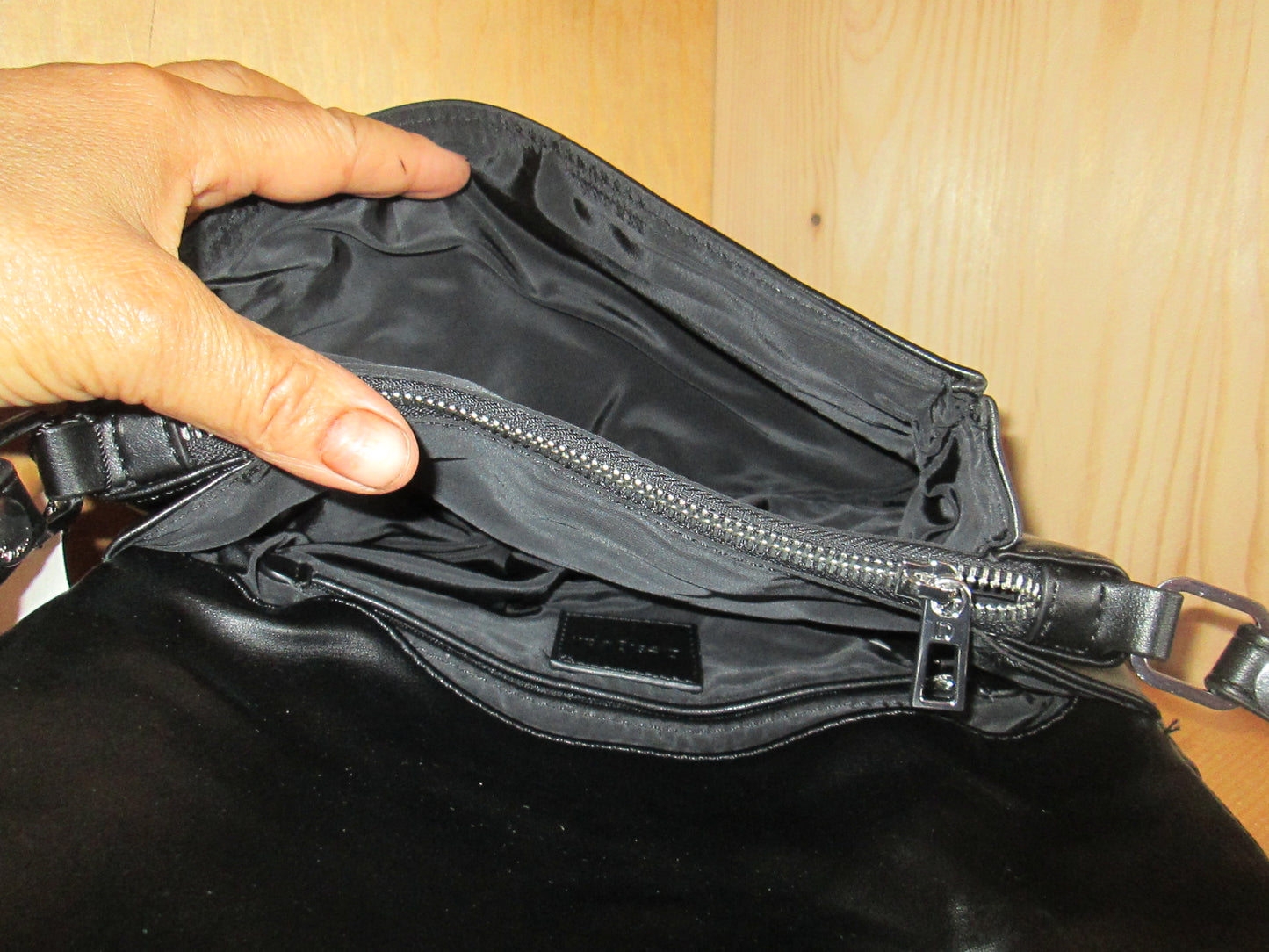 Sac DESIGUAL modèle rabat punkette Dortmund 75V1625