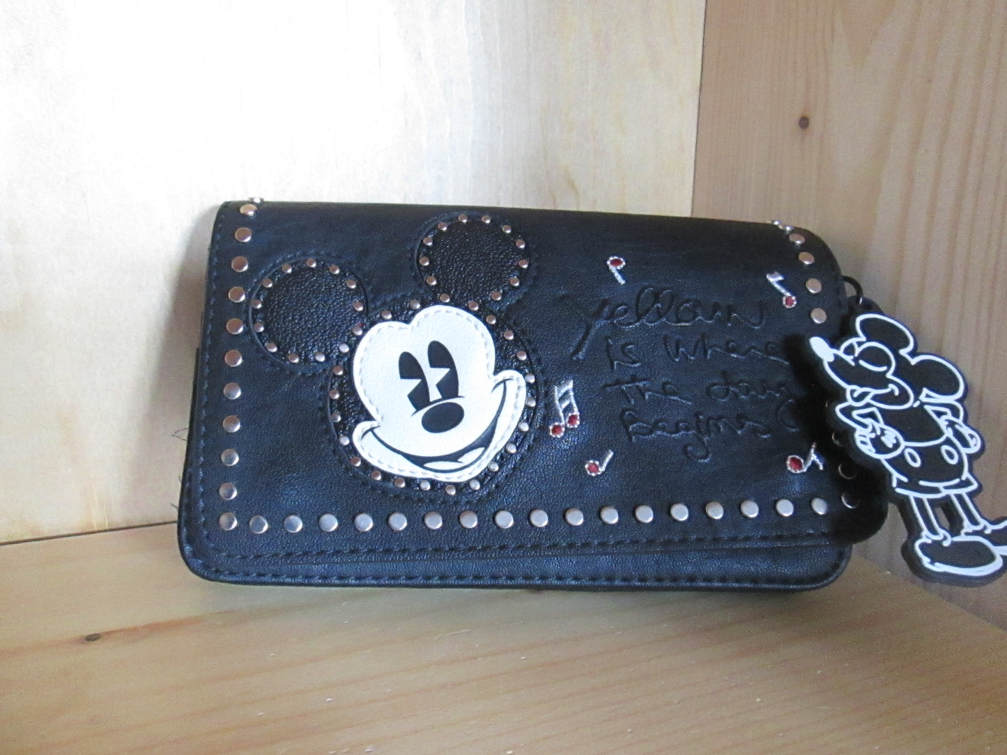 Sac / Portefeuille DESIGUAL modèle Clous Mickey  84V1625
