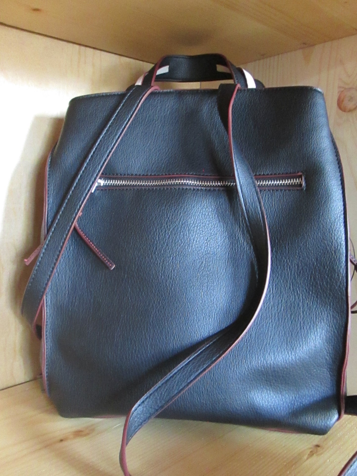 Sac / Sac à dos DESIGUAL modèle surpiqûres 77V1625